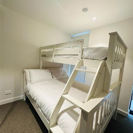 Doncaster Melbourne Apartment ภายนอก รูปภาพ